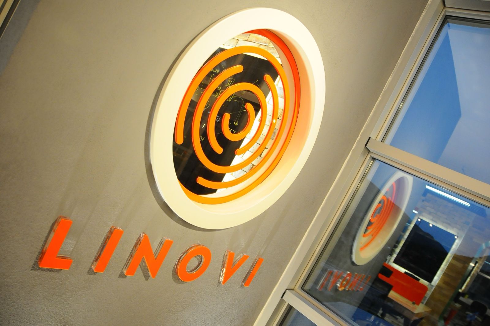 Linovi wall logo close-up